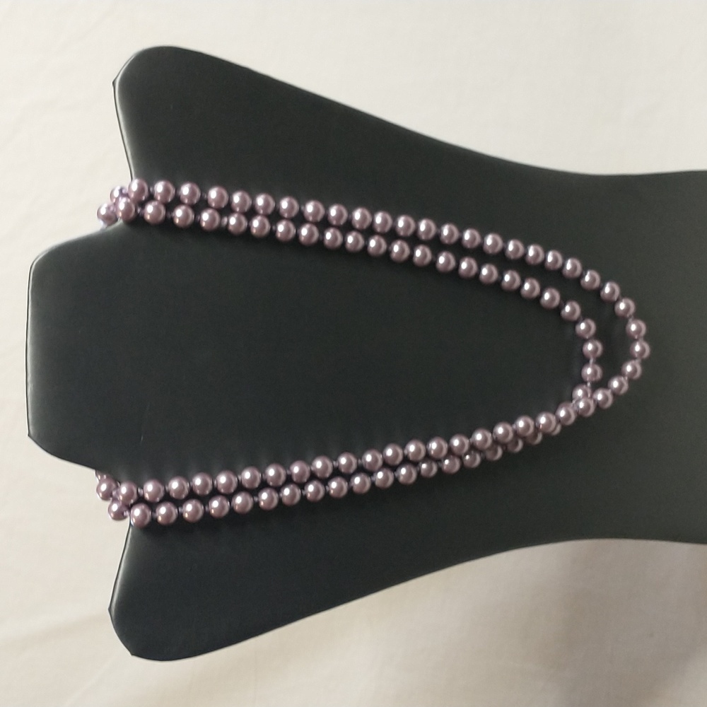 💍 Lilac Pearl Necklace